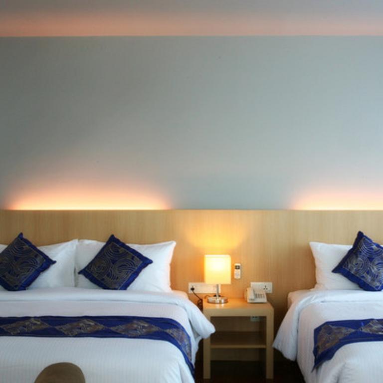 Wyne Hotel Yangon Exterior photo